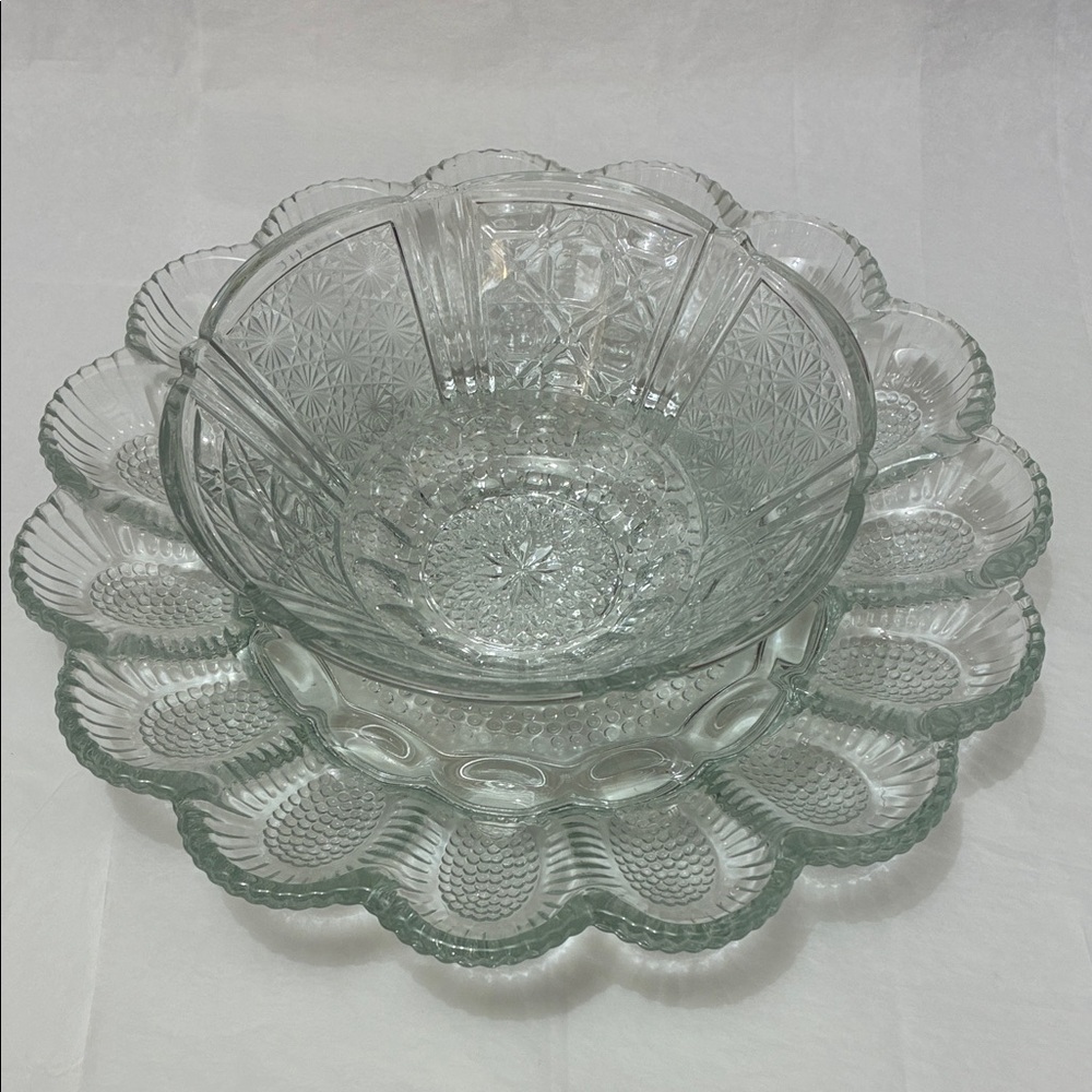 Hobnail Polka-Dot Pattern Deviled Egg Serving Tray & Centerpiece Bowl NWOT